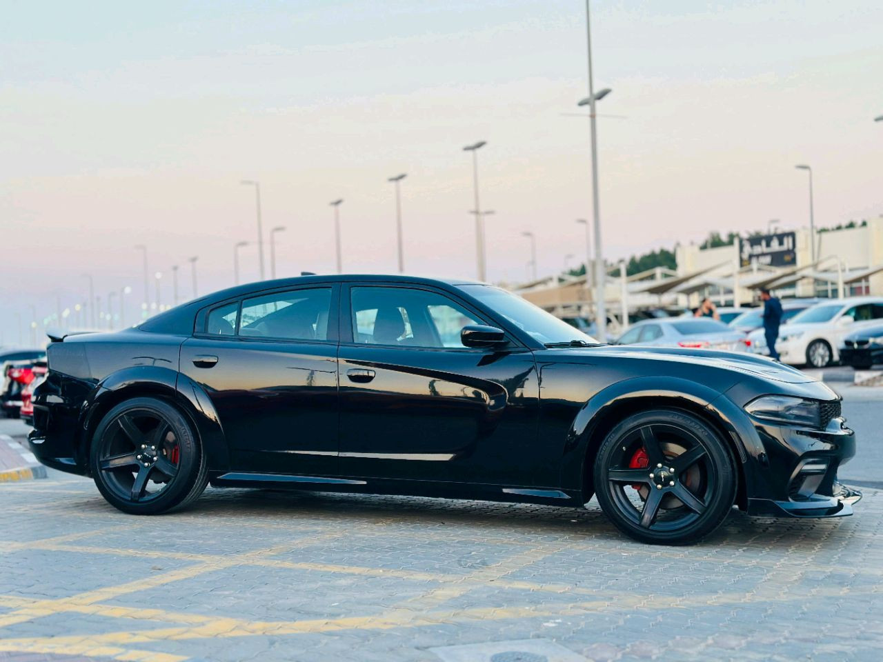 Dodge Charger - Image 4