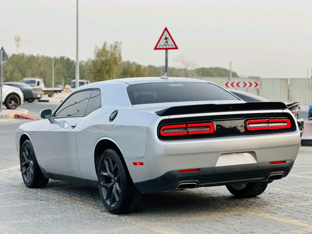 Dodge Challenger - Image 8