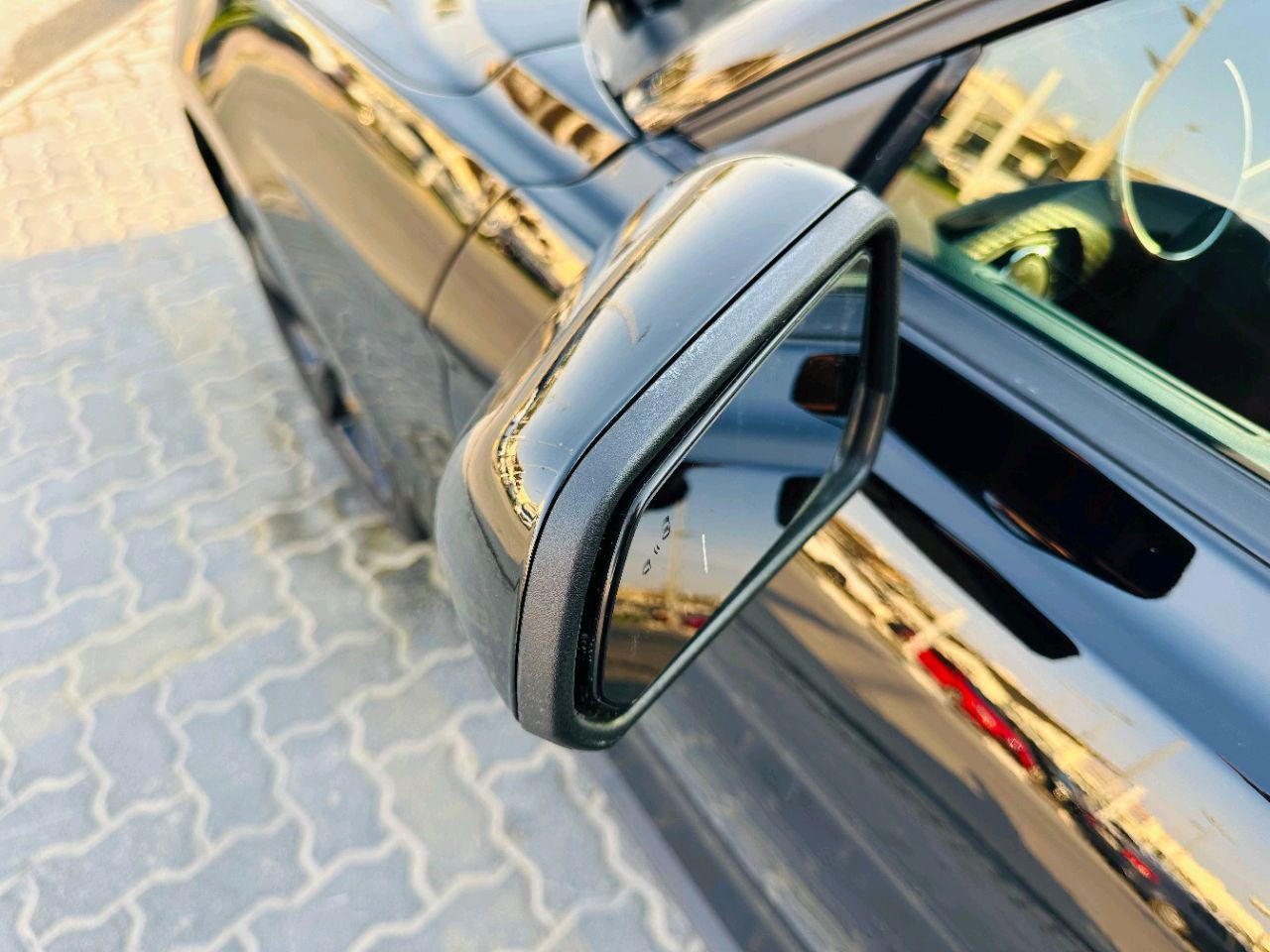 Ford Mustang - Image 10
