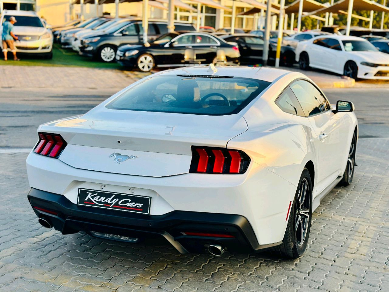 Ford Mustang - Image 6