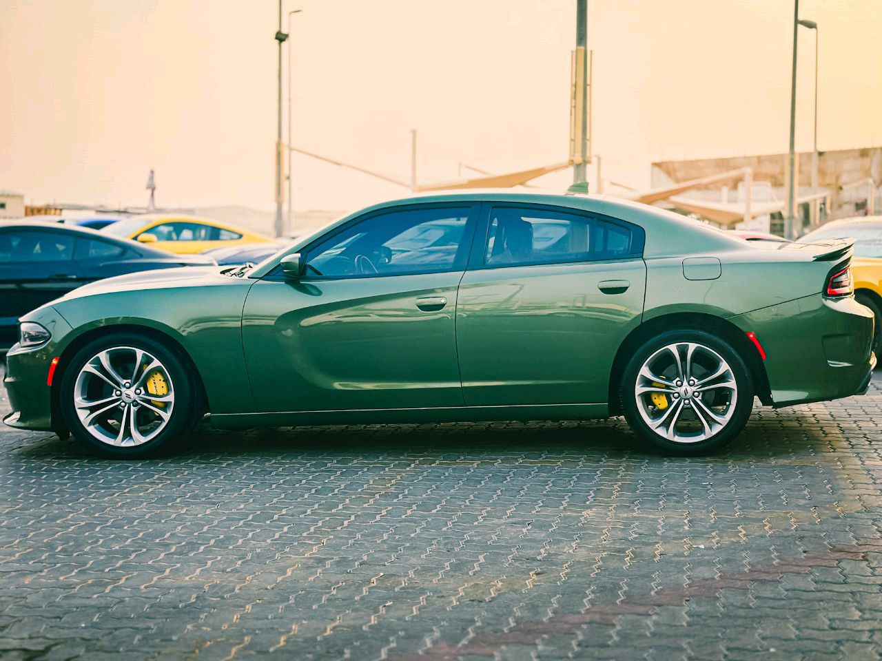 Dodge Charger - Image 8
