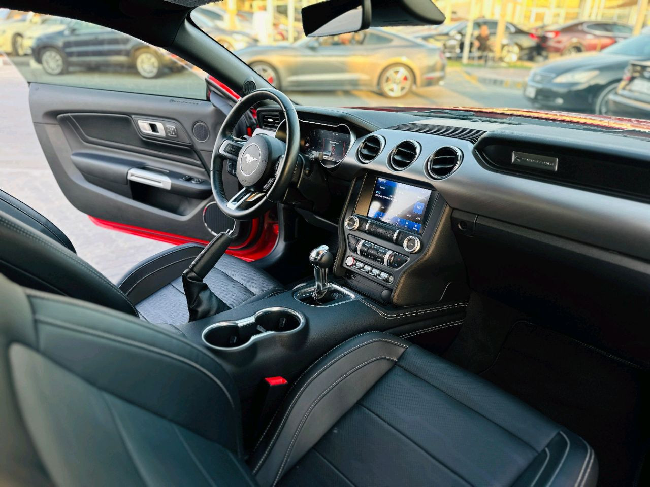 Ford Mustang - Image 12