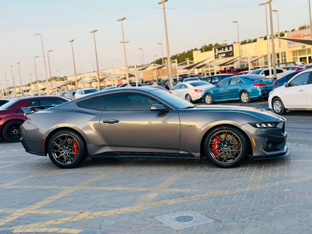Ford Mustang - Image 5