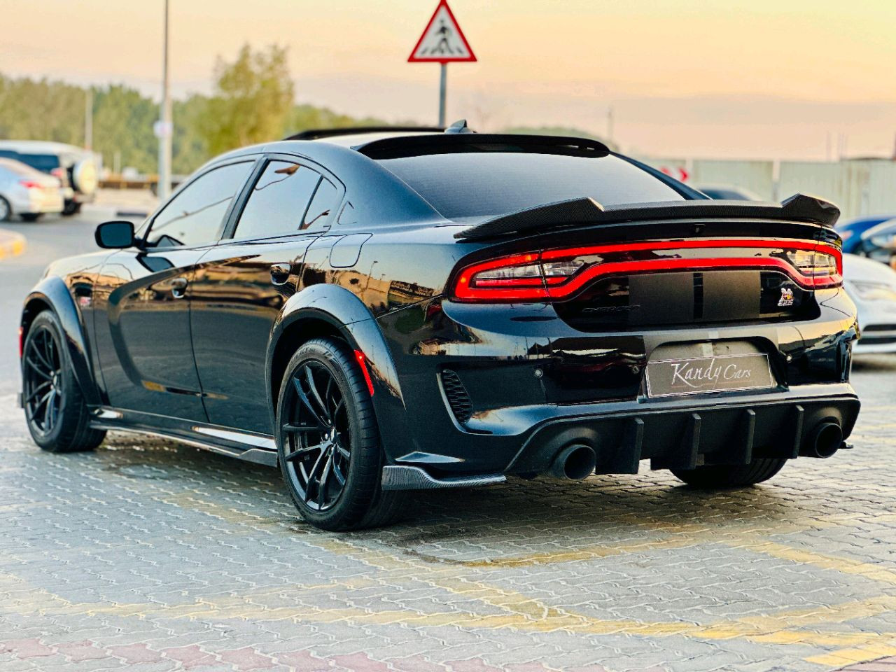 Dodge Charger - Image 6