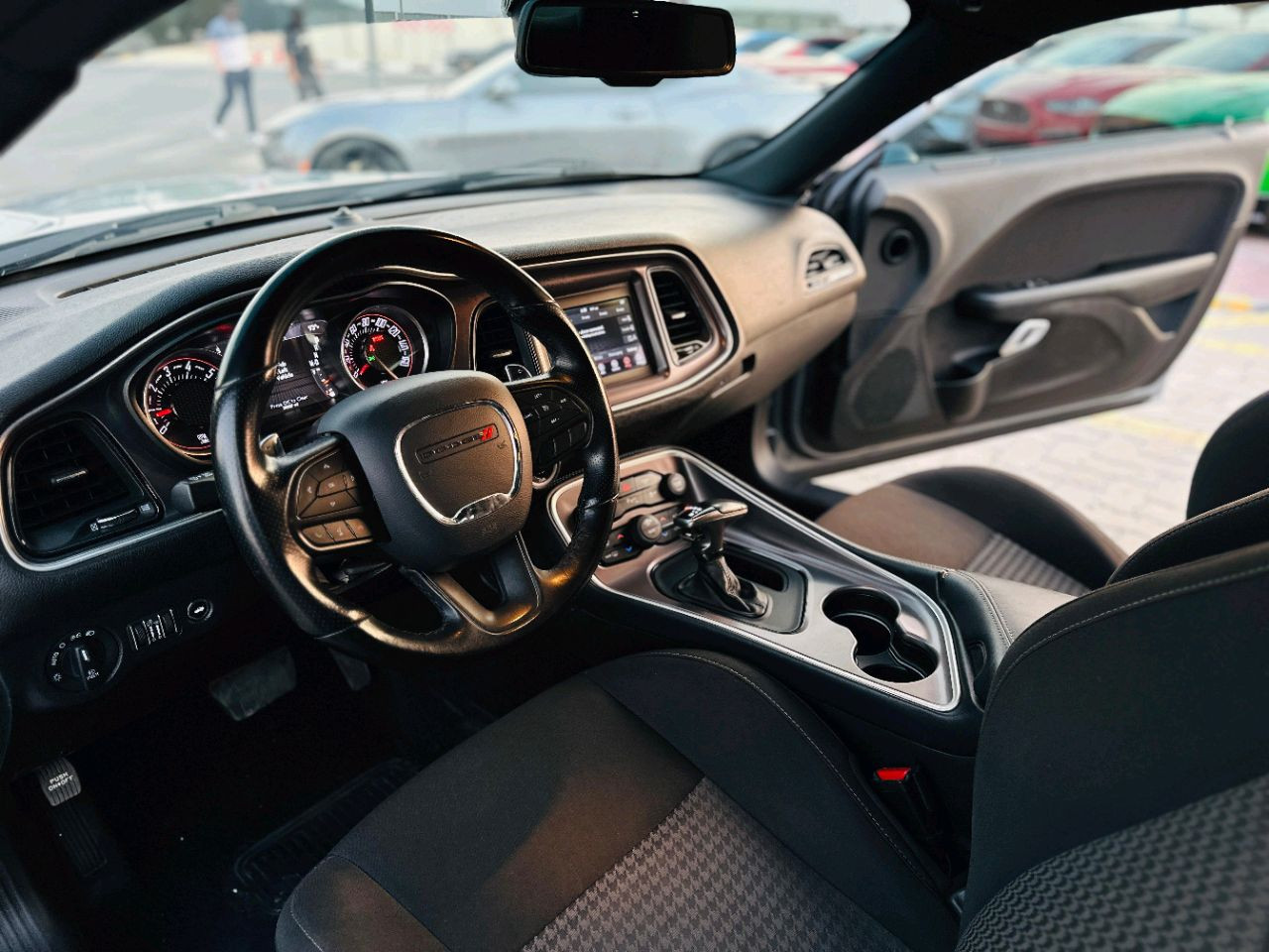 Dodge Challenger - Image 10