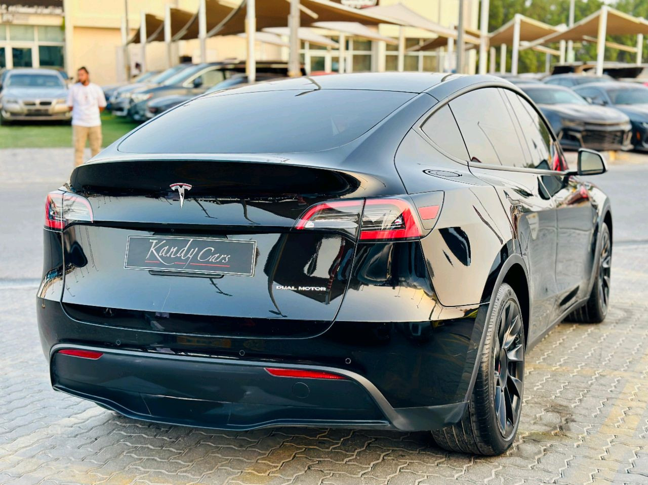 Tesla Y - Image 6