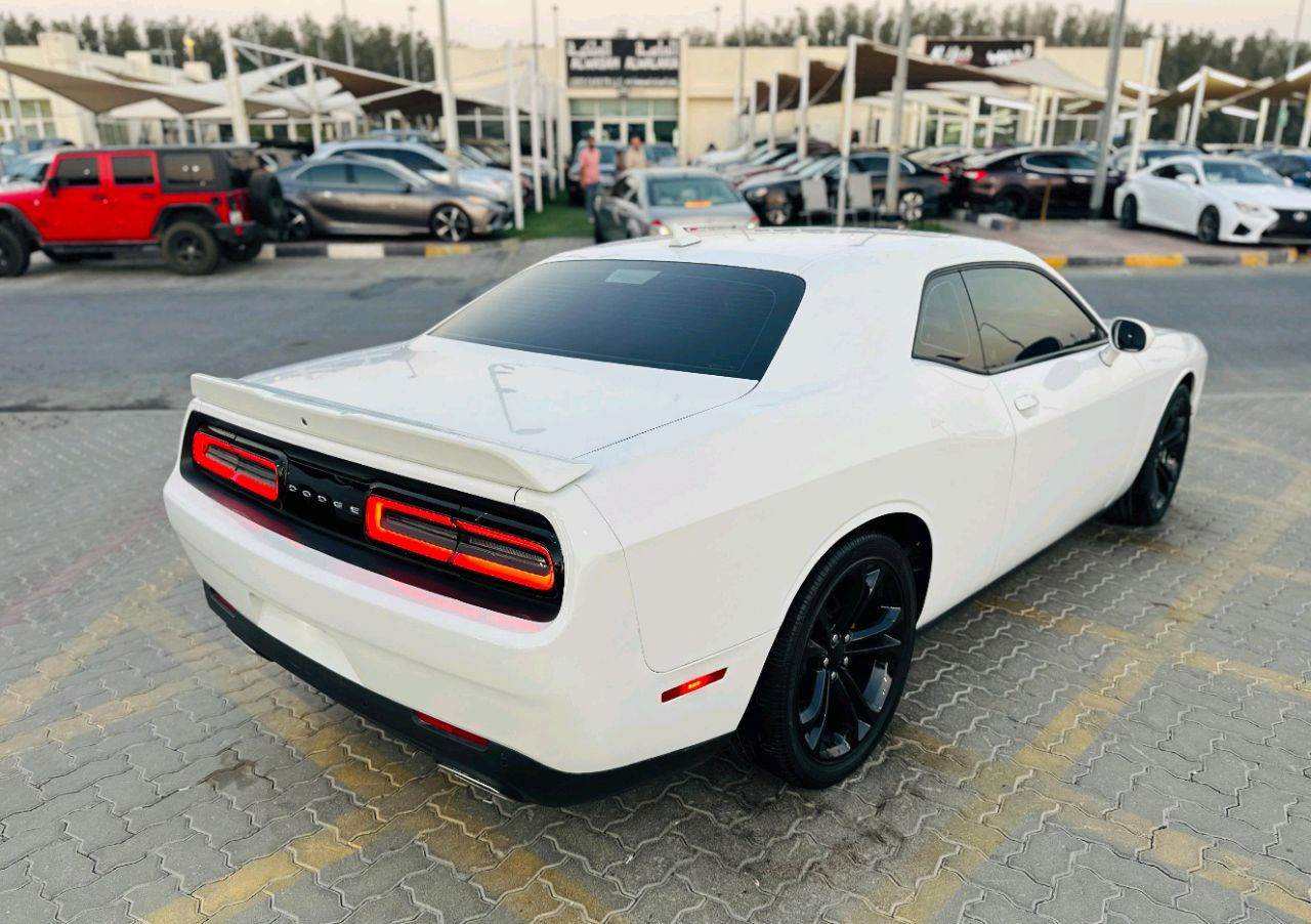 Dodge Challenger - Image 6