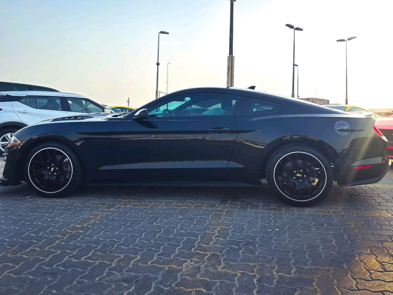 Ford Mustang - Image 9