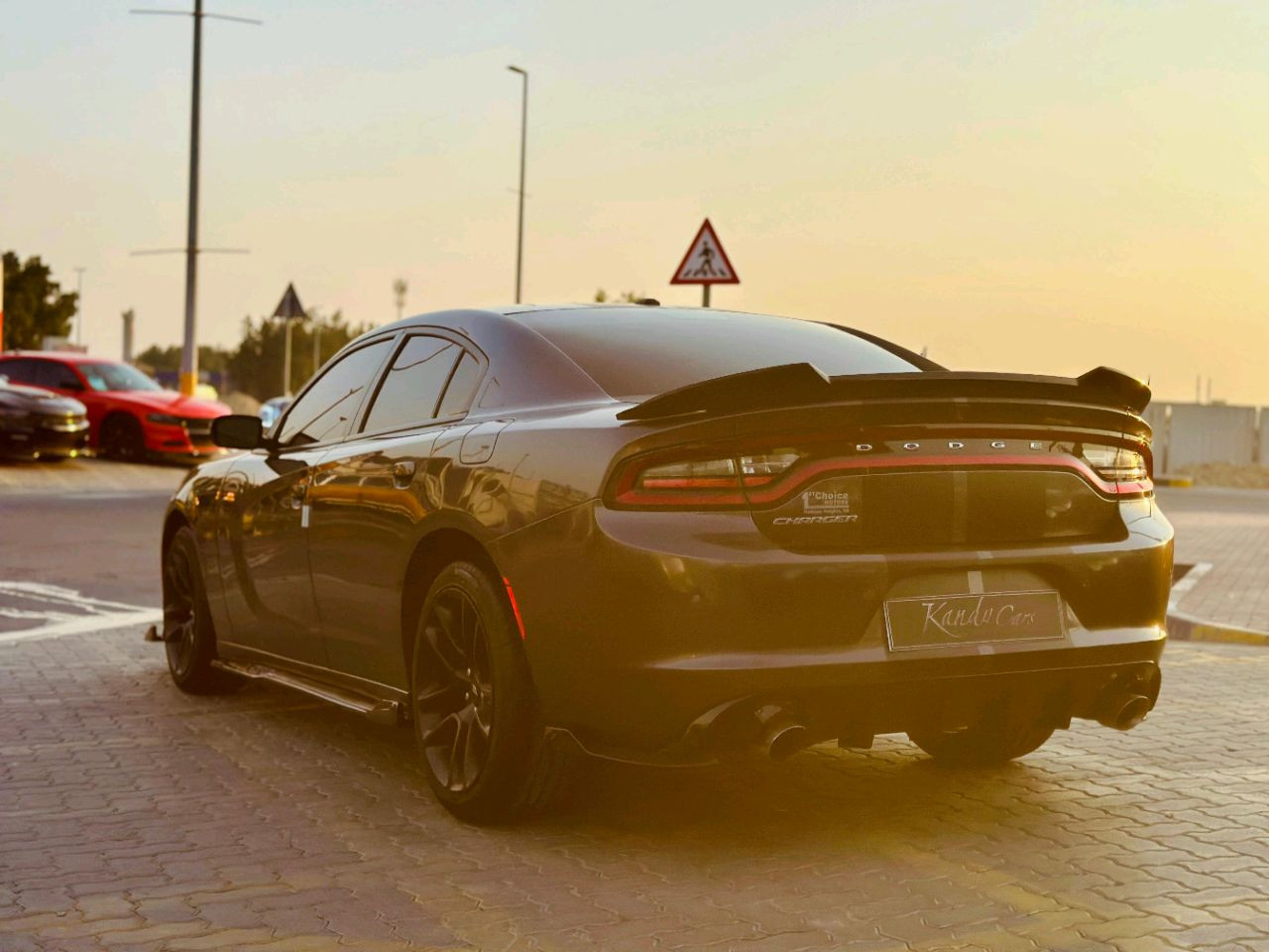 Dodge Charger - Image 8