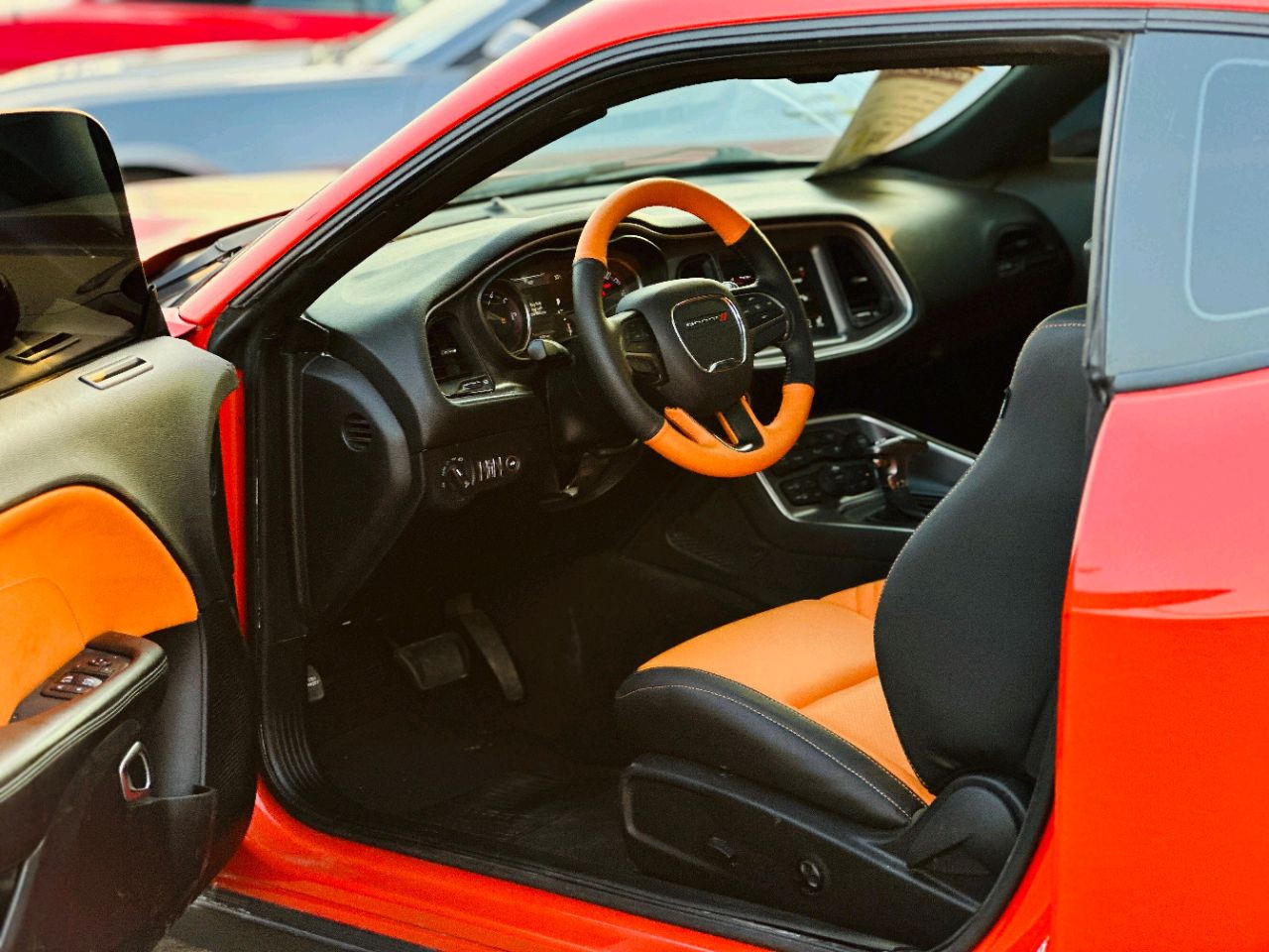Dodge Challenger - Image 10