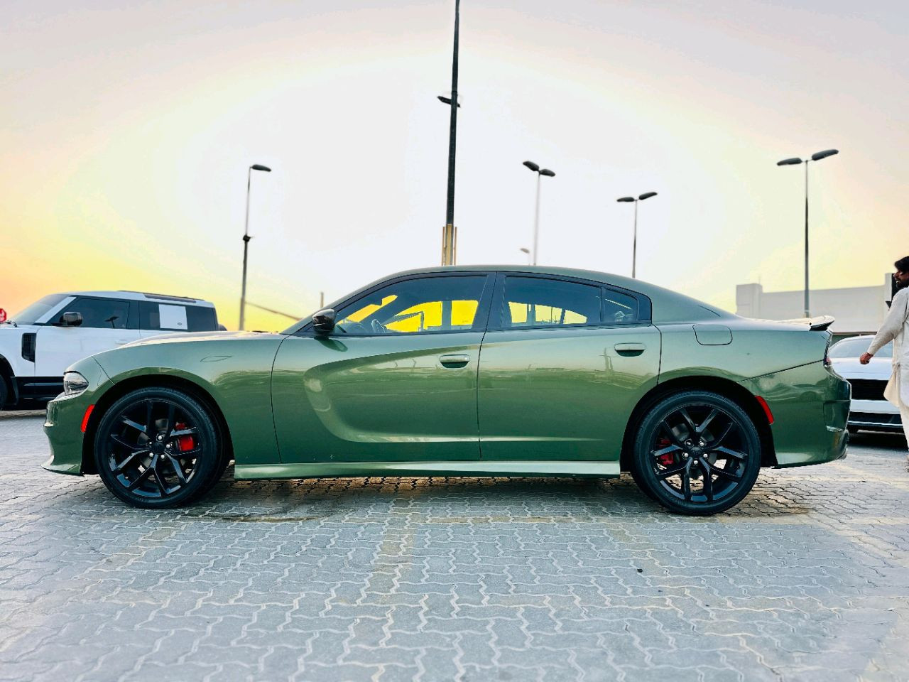 Dodge Charger - Image 9