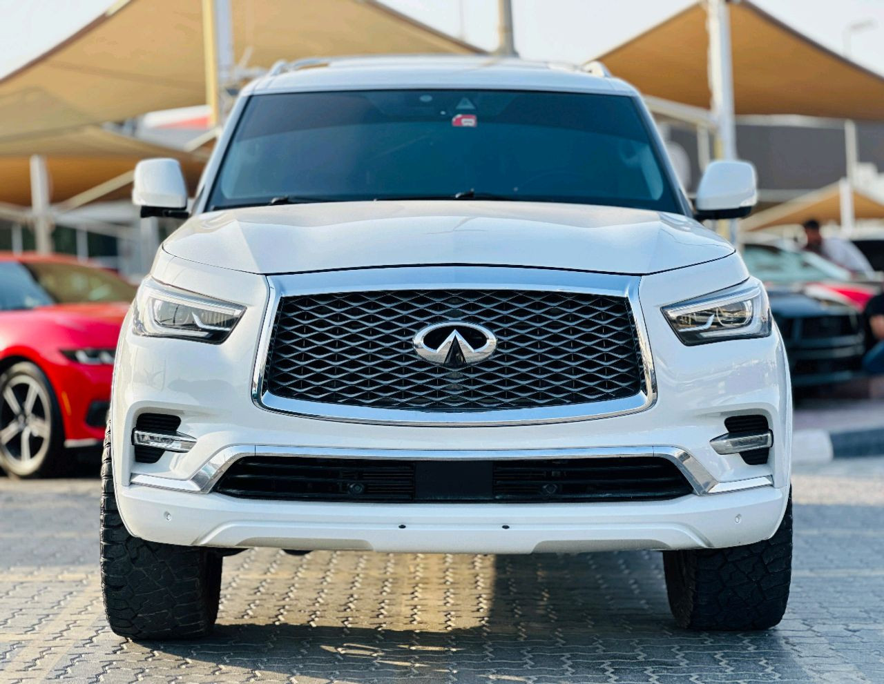 Infiniti QX80 - Image 3