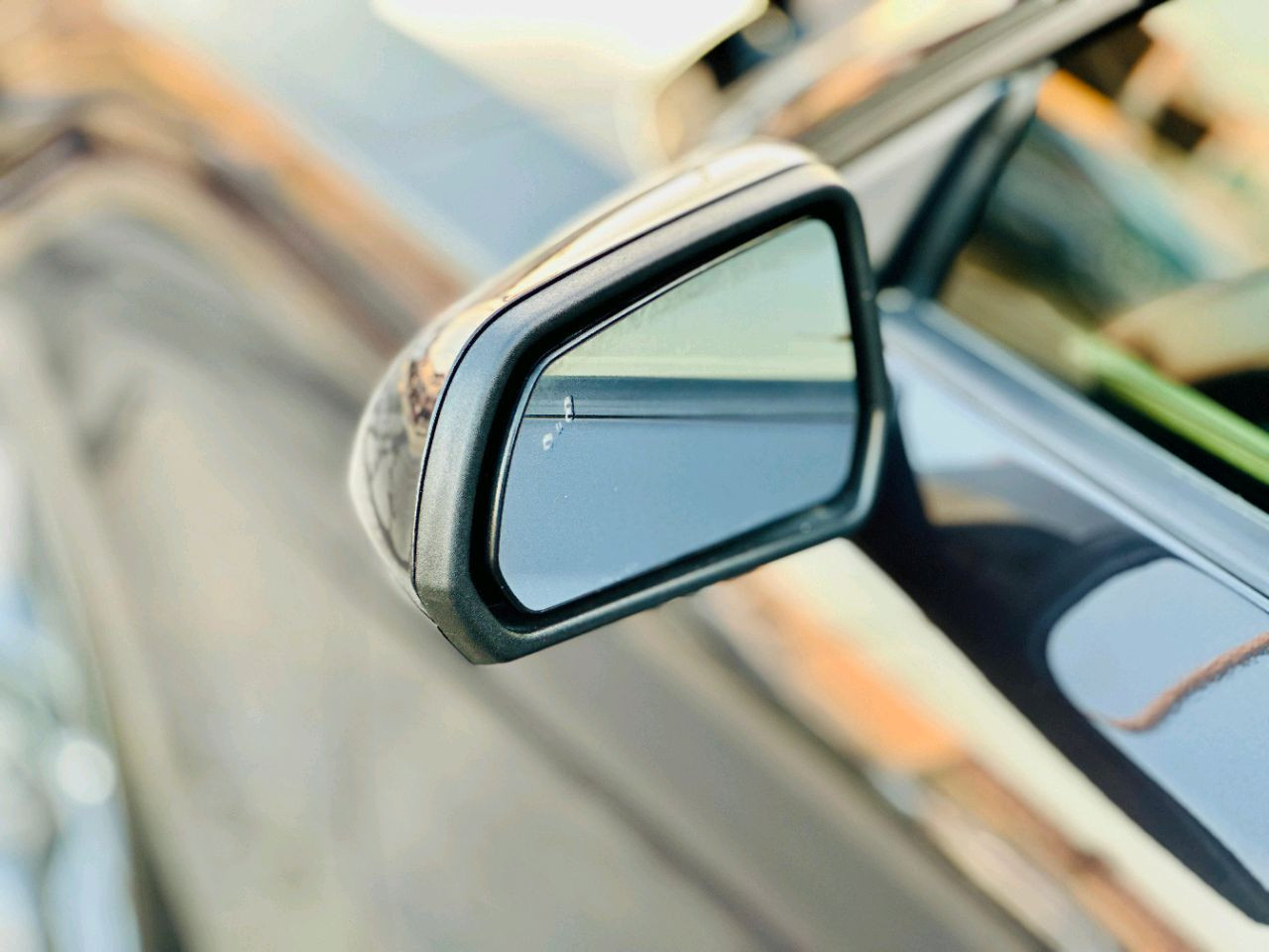 Ford Mustang - Image 10
