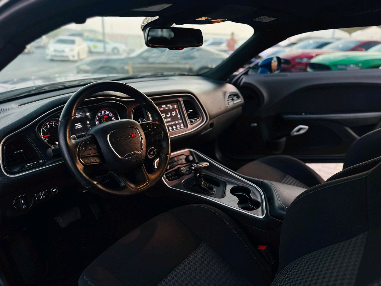 Dodge Challenger - Image 10