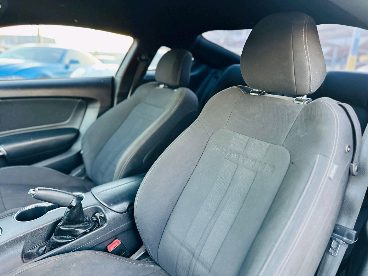 Ford Mustang - Image 11
