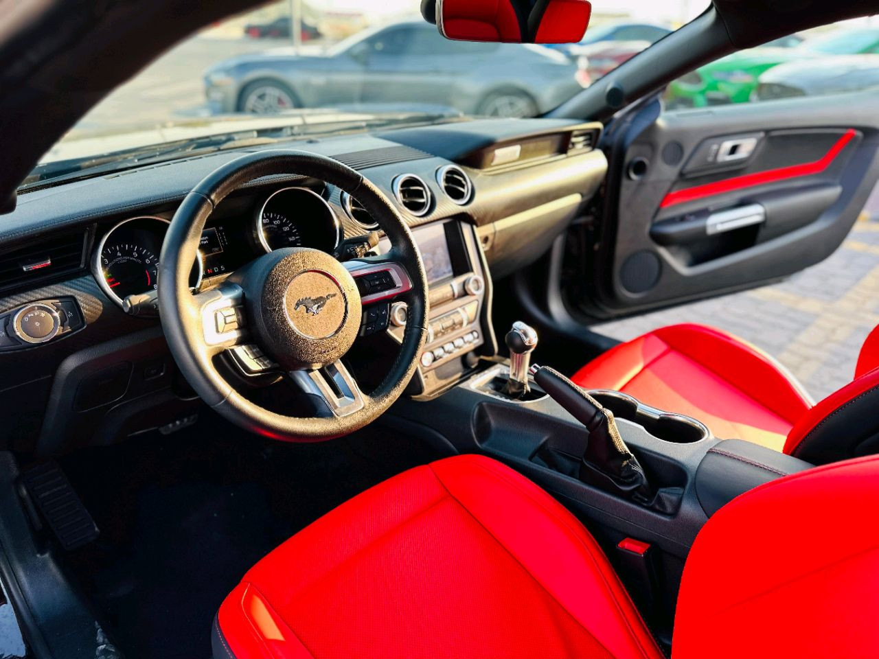 Ford Mustang - Image 11