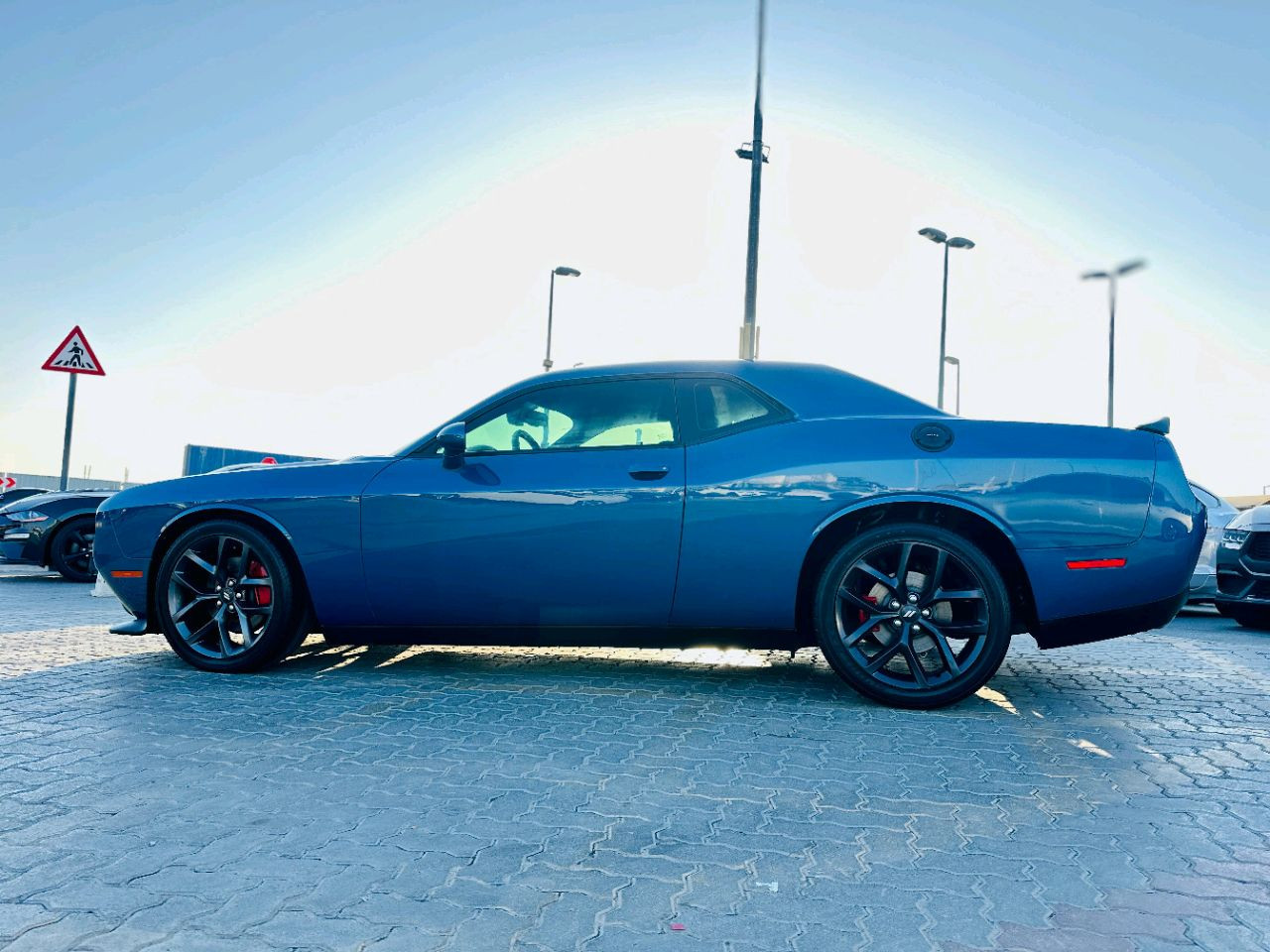 Dodge Challenger - Image 8
