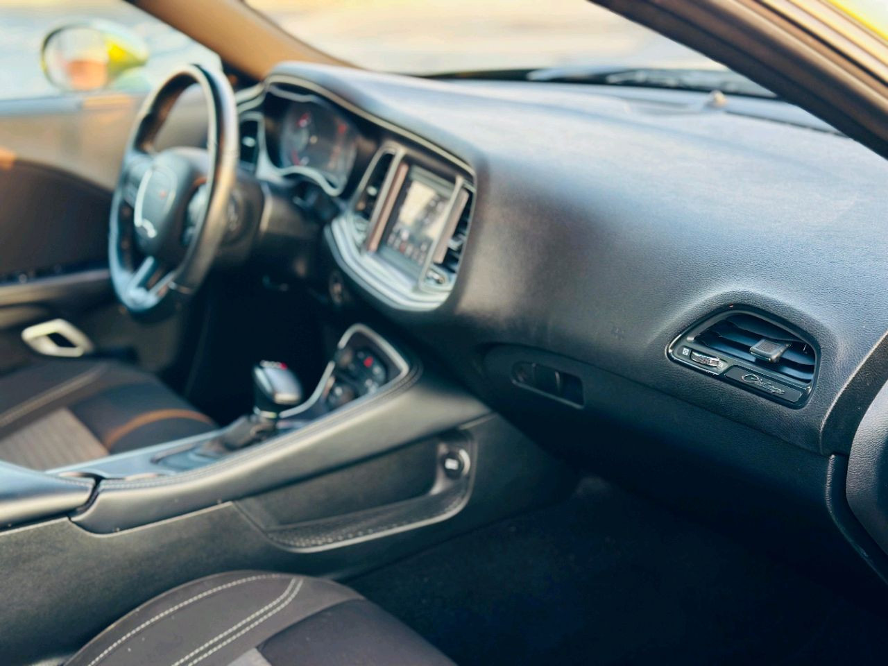Dodge Challenger - Image 11