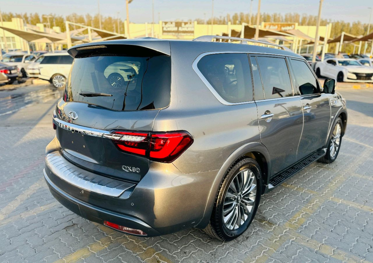 Infiniti QX80 - Image 7