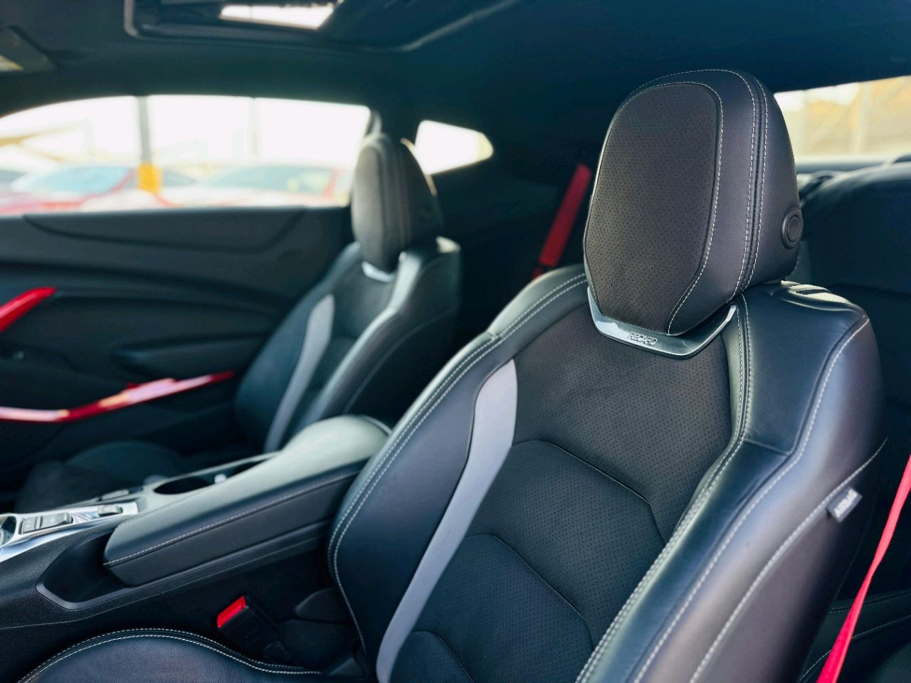 Chevrolet Camaro - Image 12