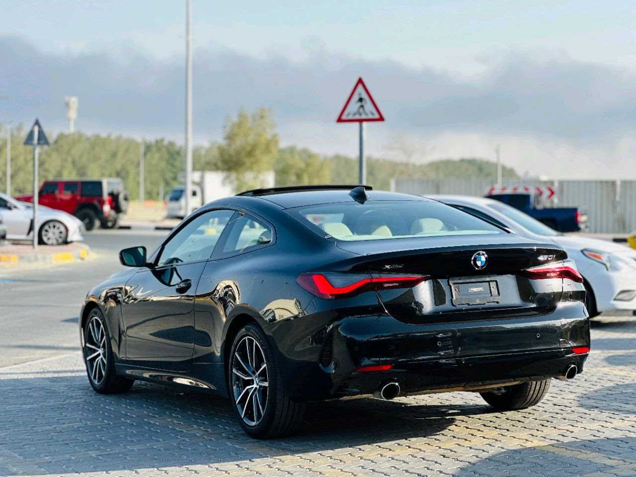 BMW 4-Series - Image 8