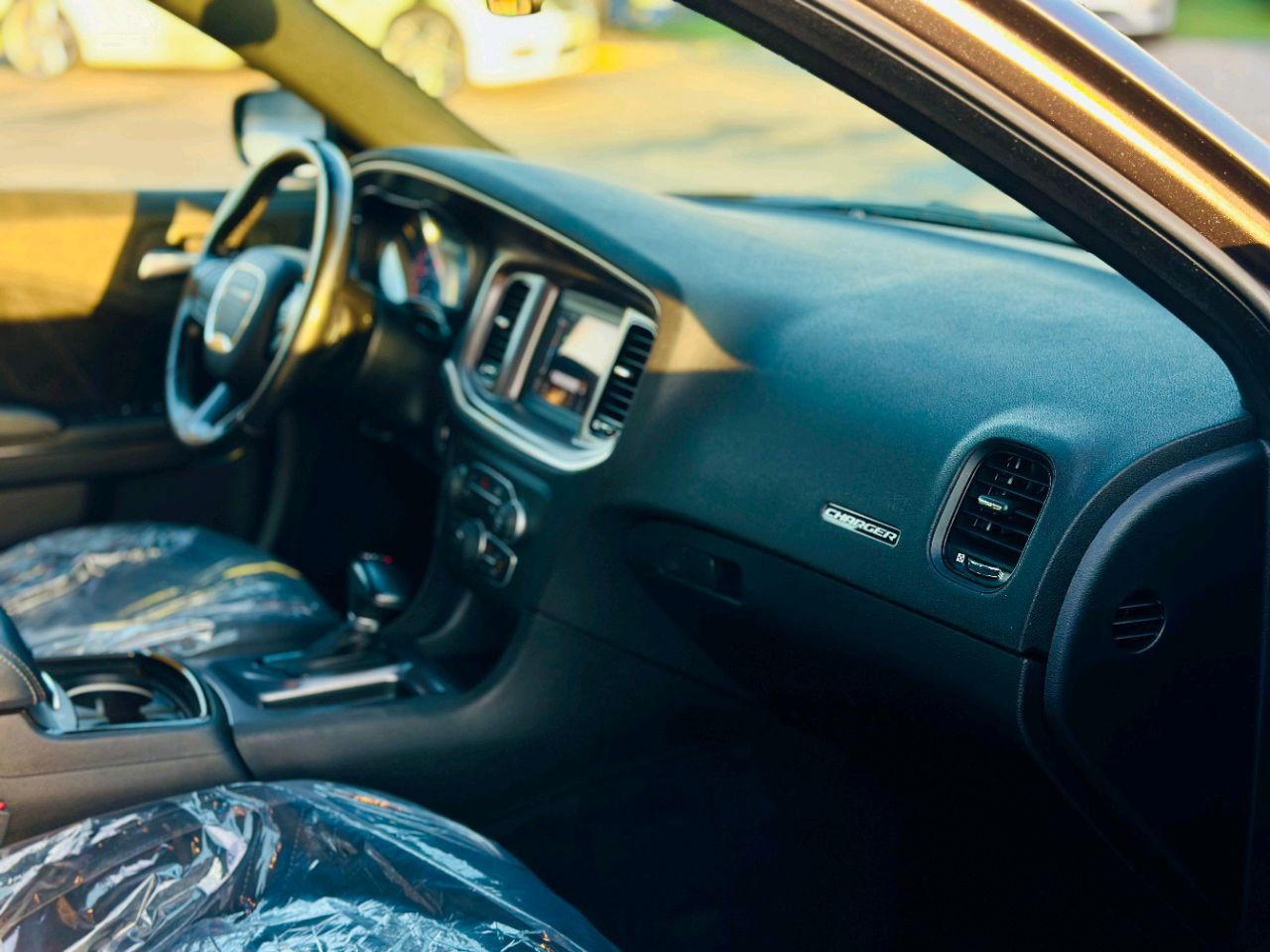 Dodge Charger - Image 8