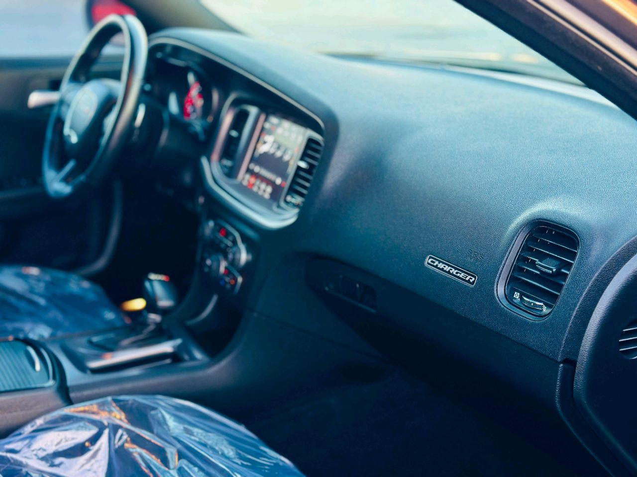 Dodge Charger - Image 15