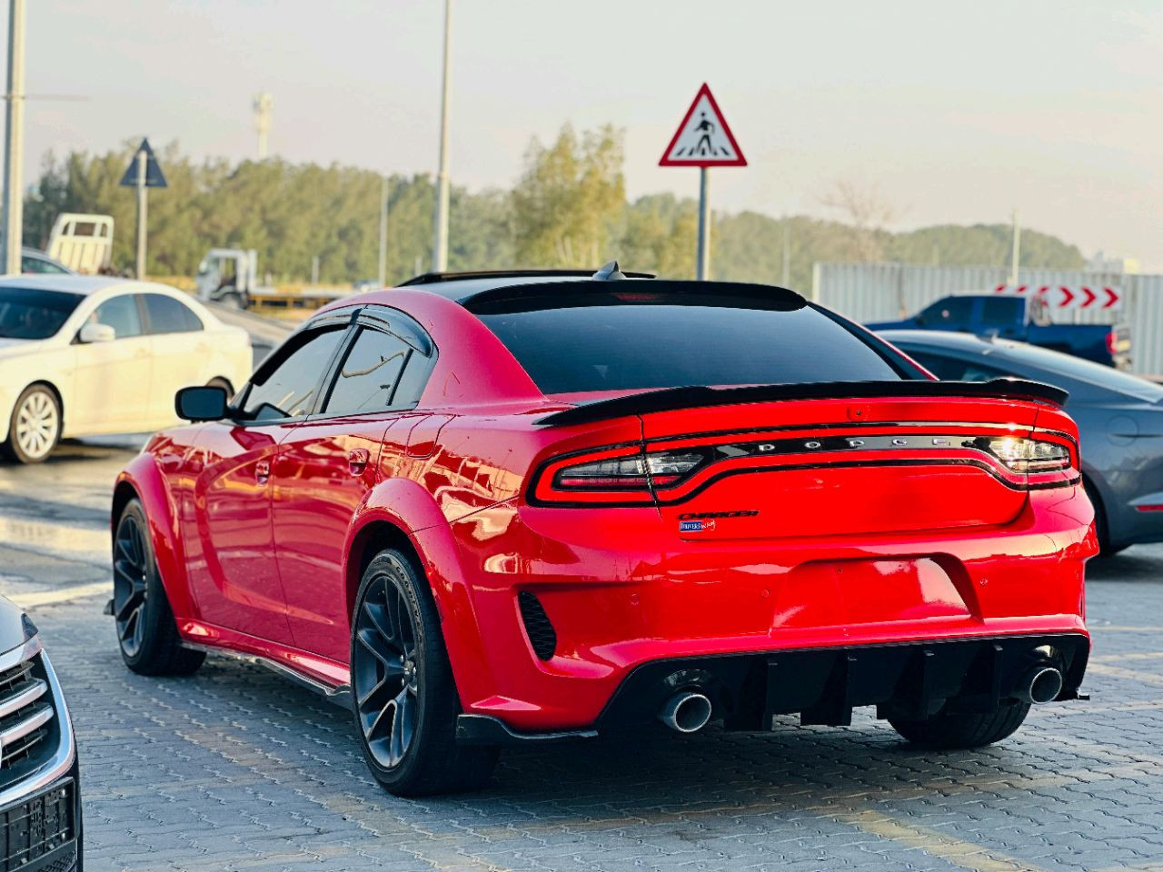 Dodge Charger - Image 6