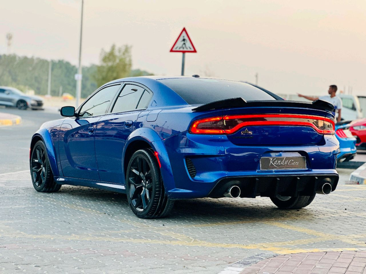 Dodge Charger - Image 12