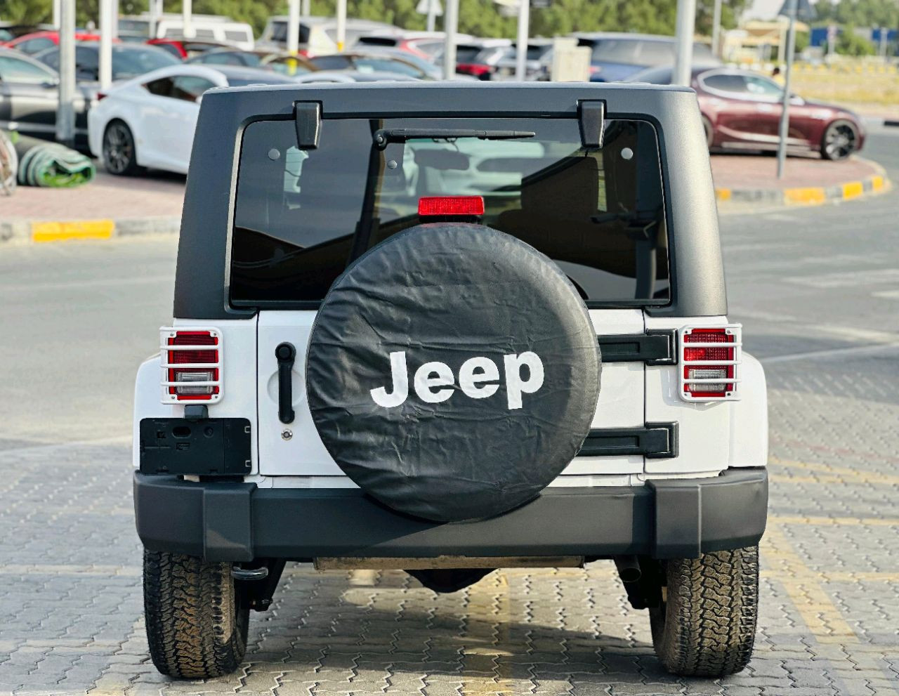 Jeep Wrangler - Image 16