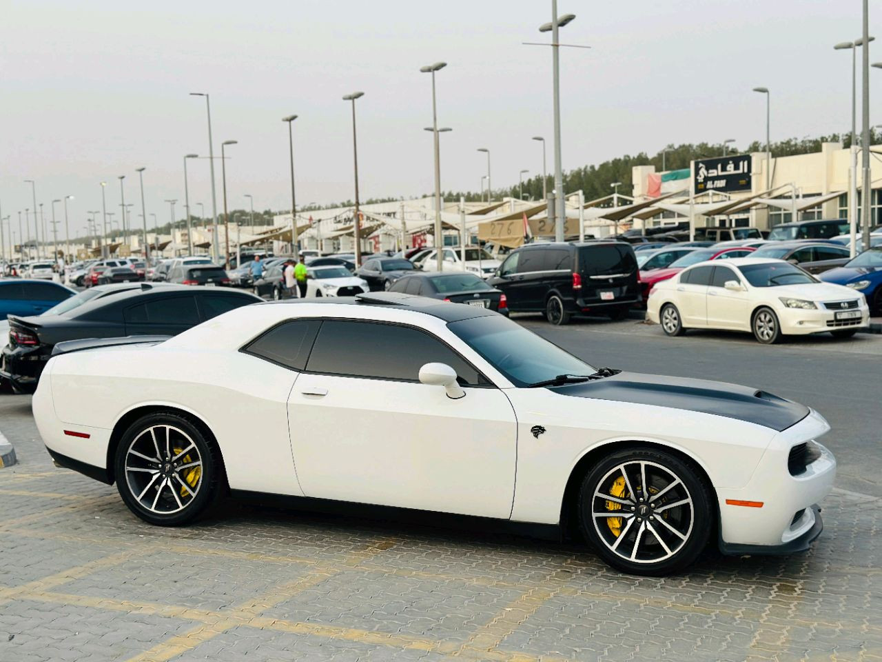 Dodge Challenger - Image 2