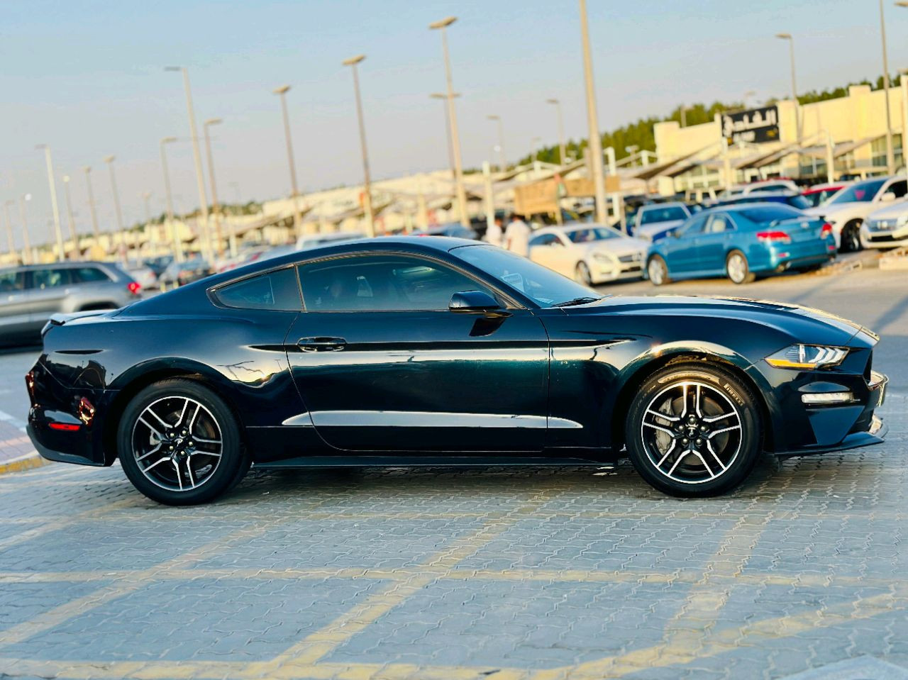 Ford Mustang - Image 9