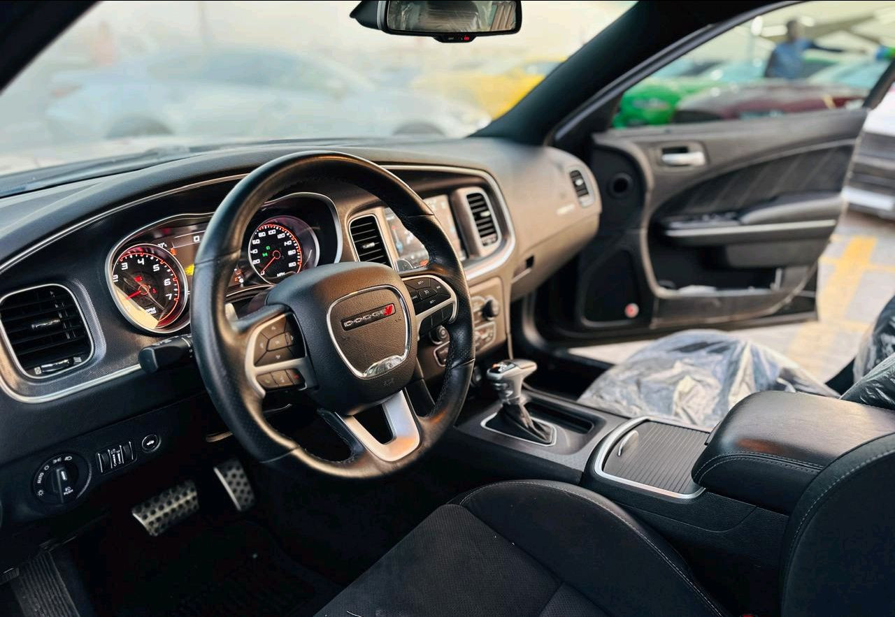 Dodge Charger - Image 2