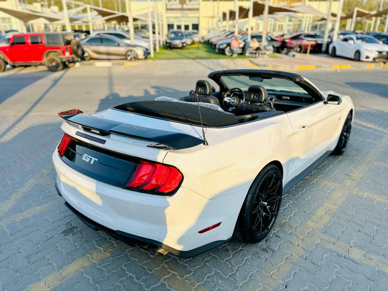Ford Mustang - Image 6