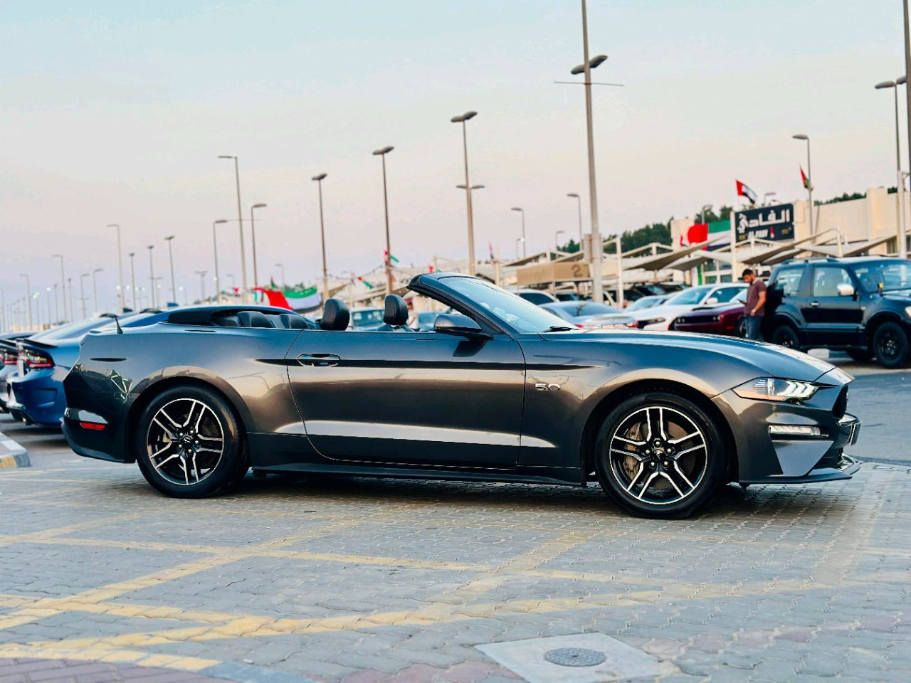 Ford Mustang - Image 5