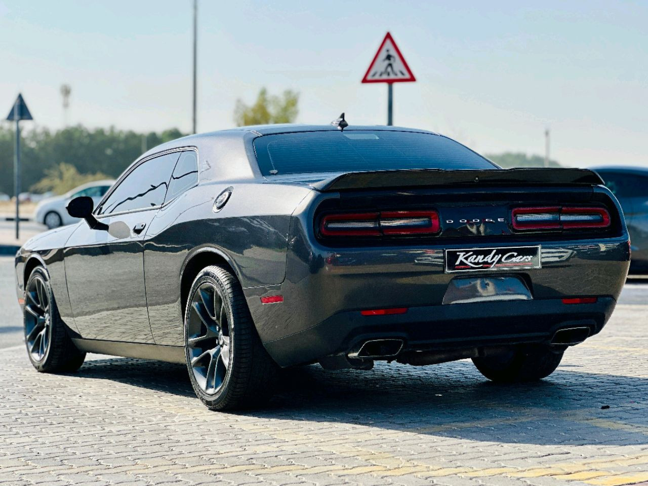 Dodge Challenger - Image 8