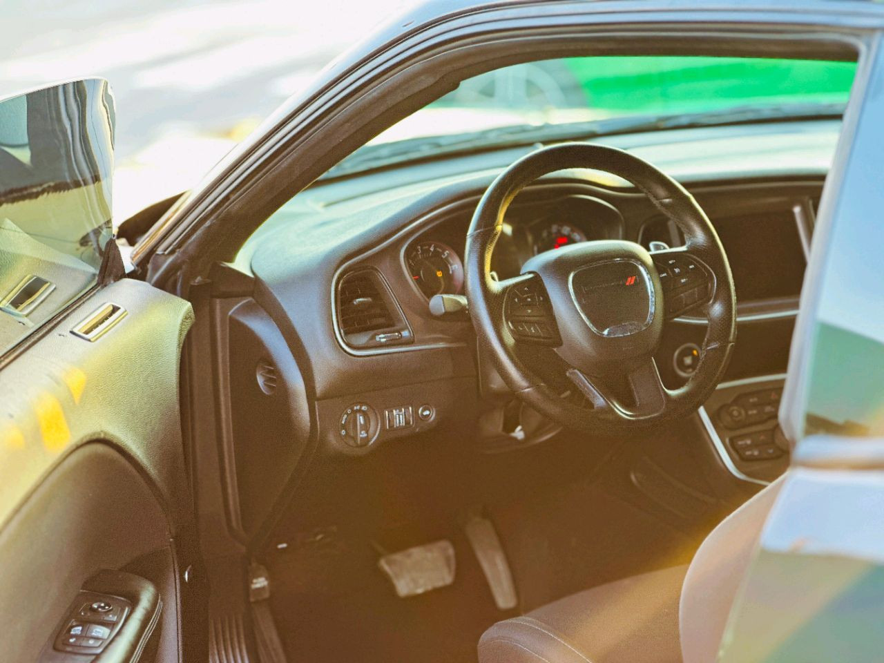 Dodge Challenger - Image 11