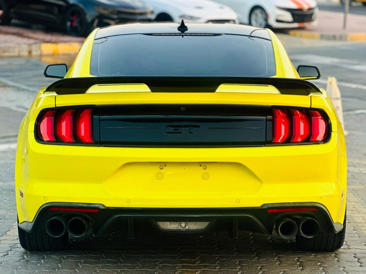 Ford Mustang - Image 7