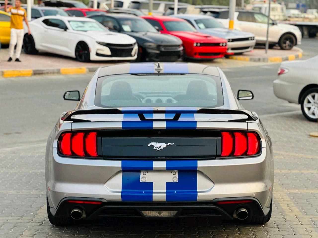 Ford Mustang - Image 7