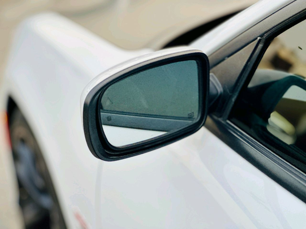 Dodge Charger - Image 10