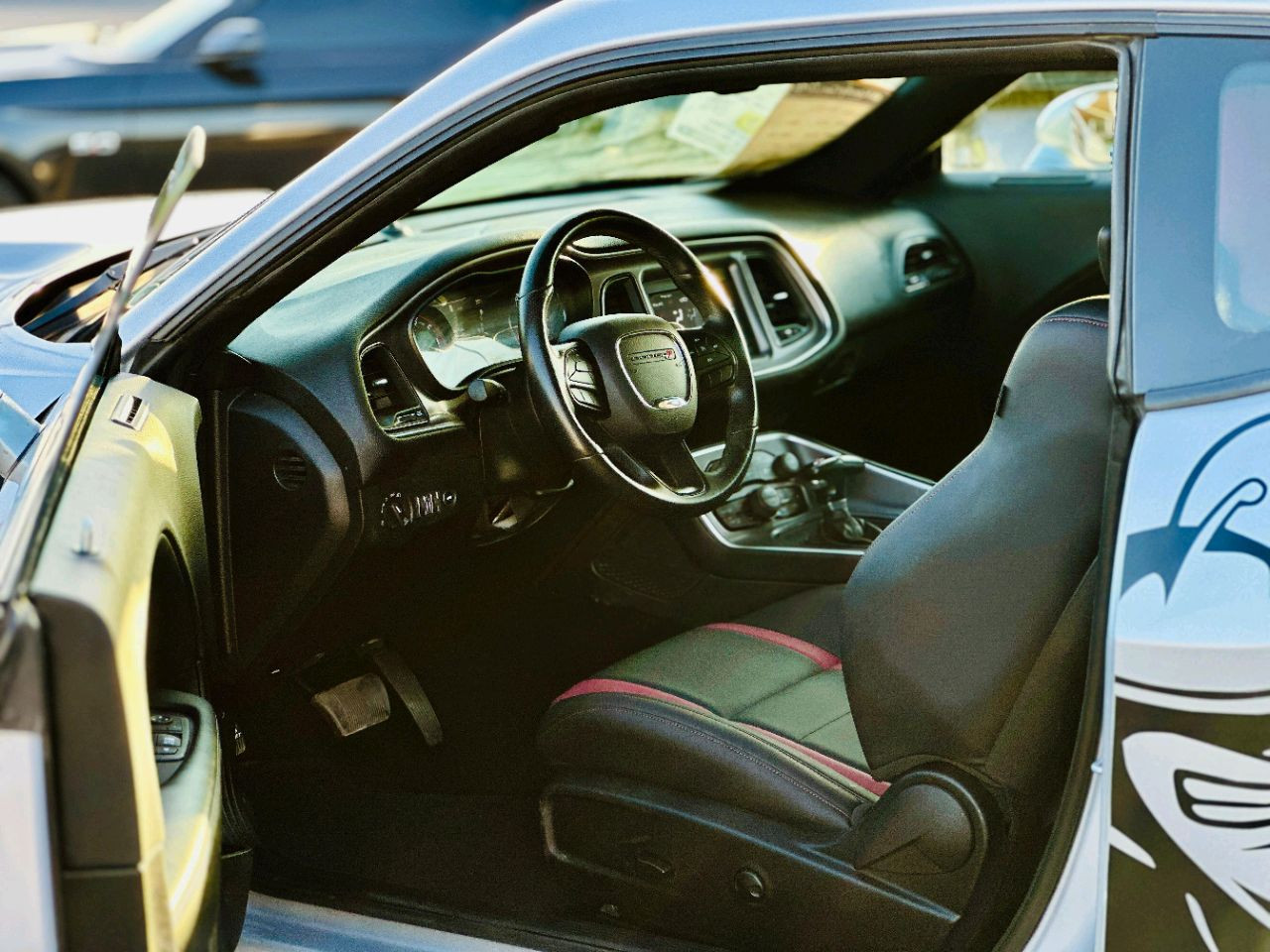 Dodge Challenger - Image 10