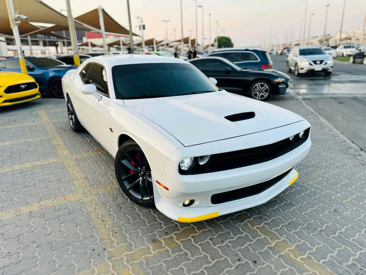 Dodge Challenger - Image 4