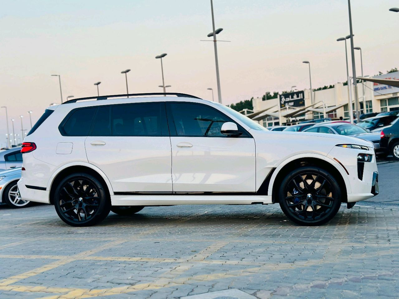 BMW X7 - Image 5