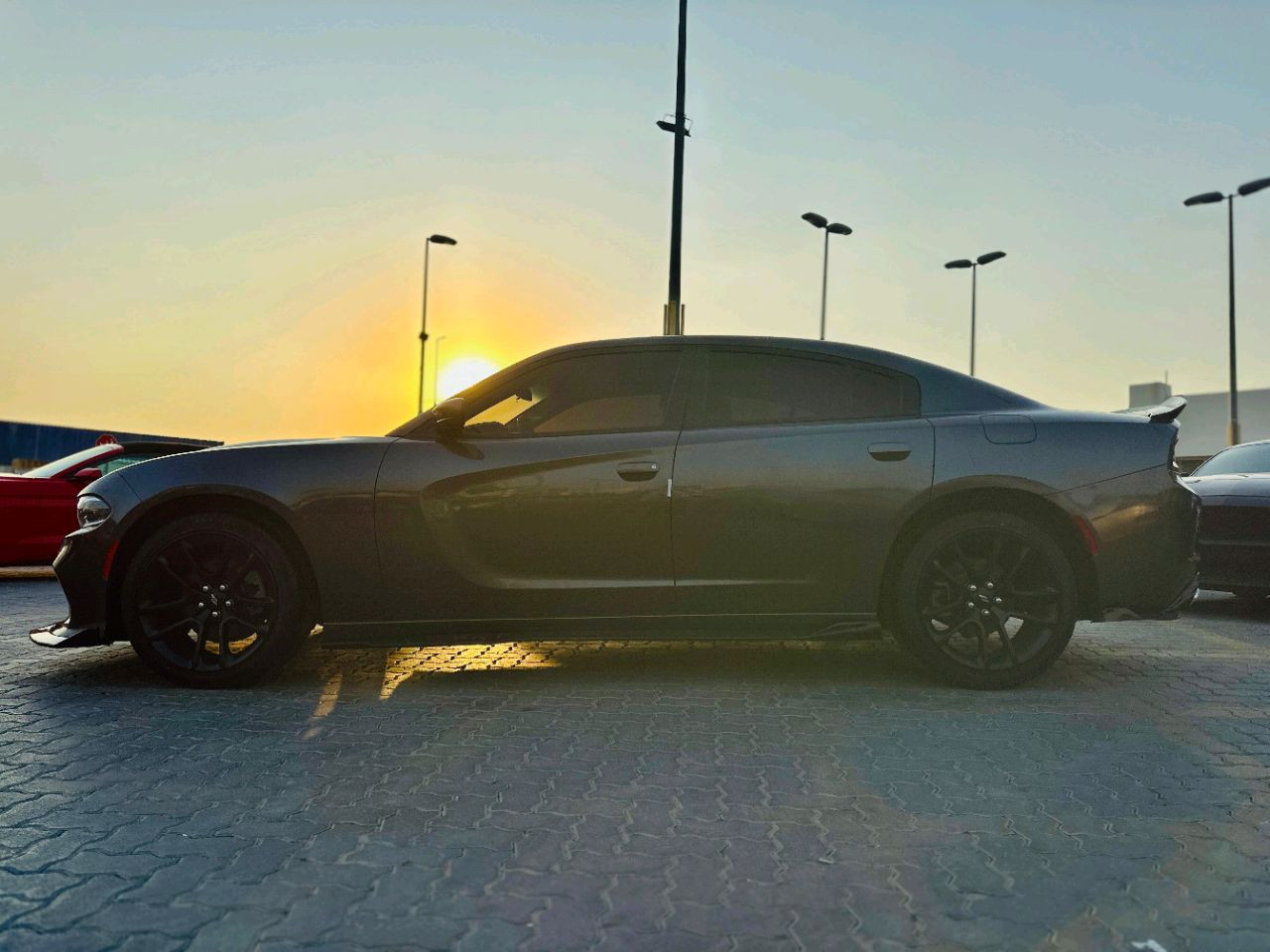 Dodge Charger - Image 9