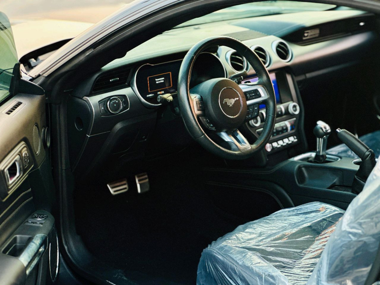 Ford Mustang - Image 11