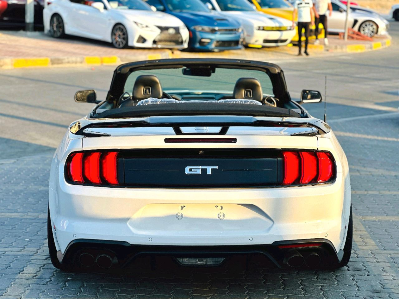 Ford Mustang - Image 7
