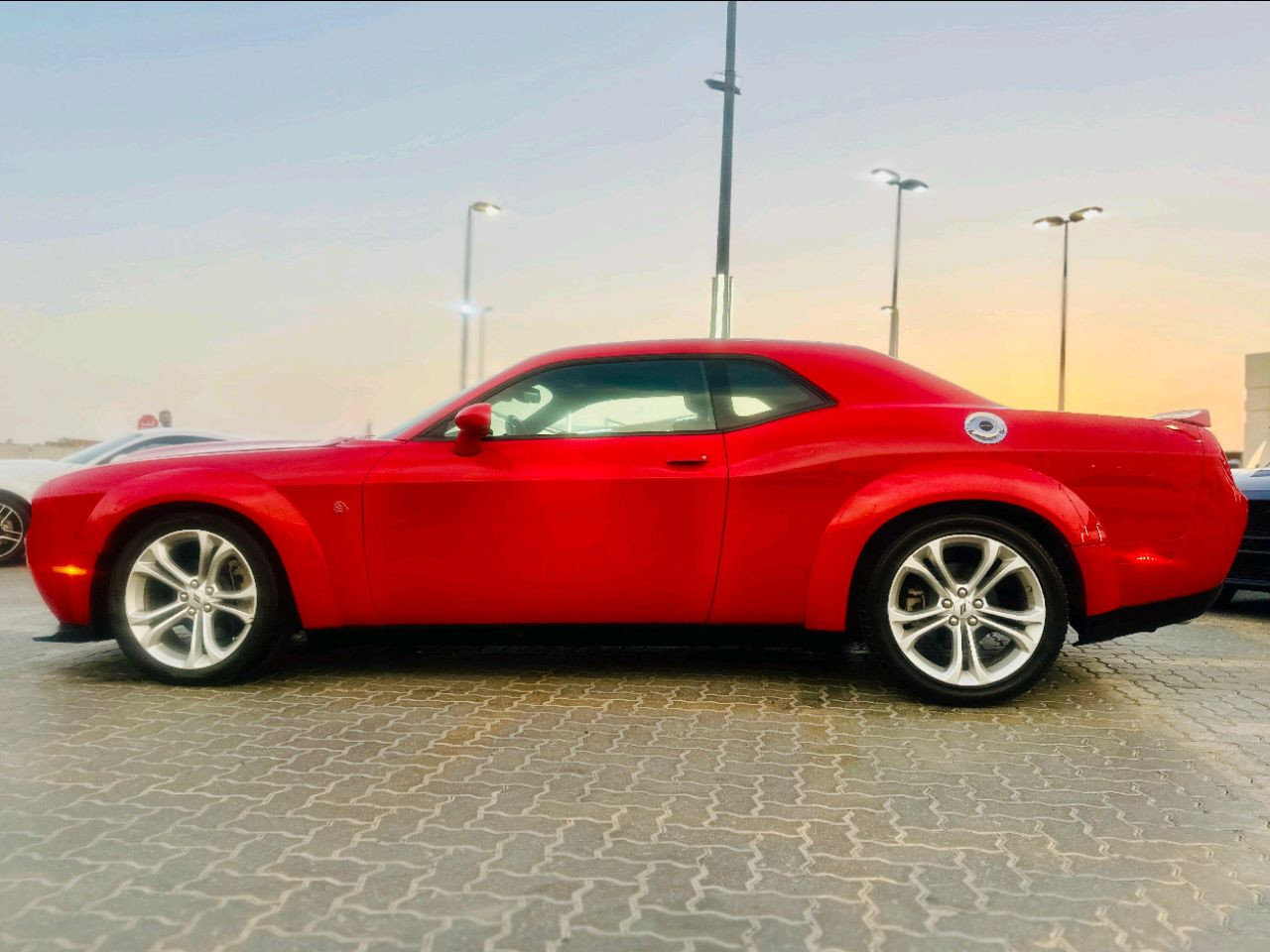 Dodge Challenger - Image 7