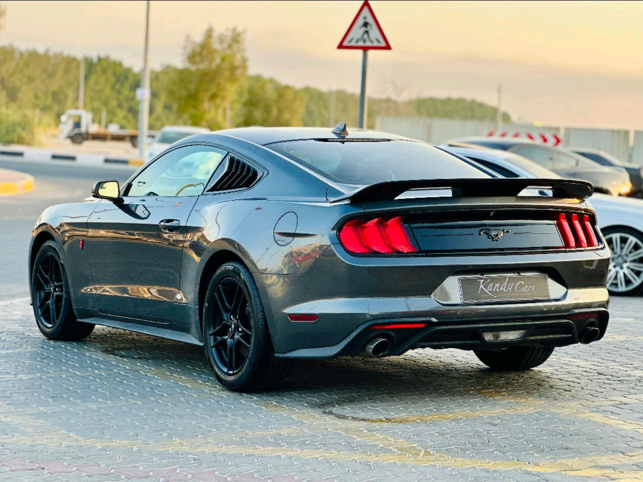 Ford Mustang - Image 13