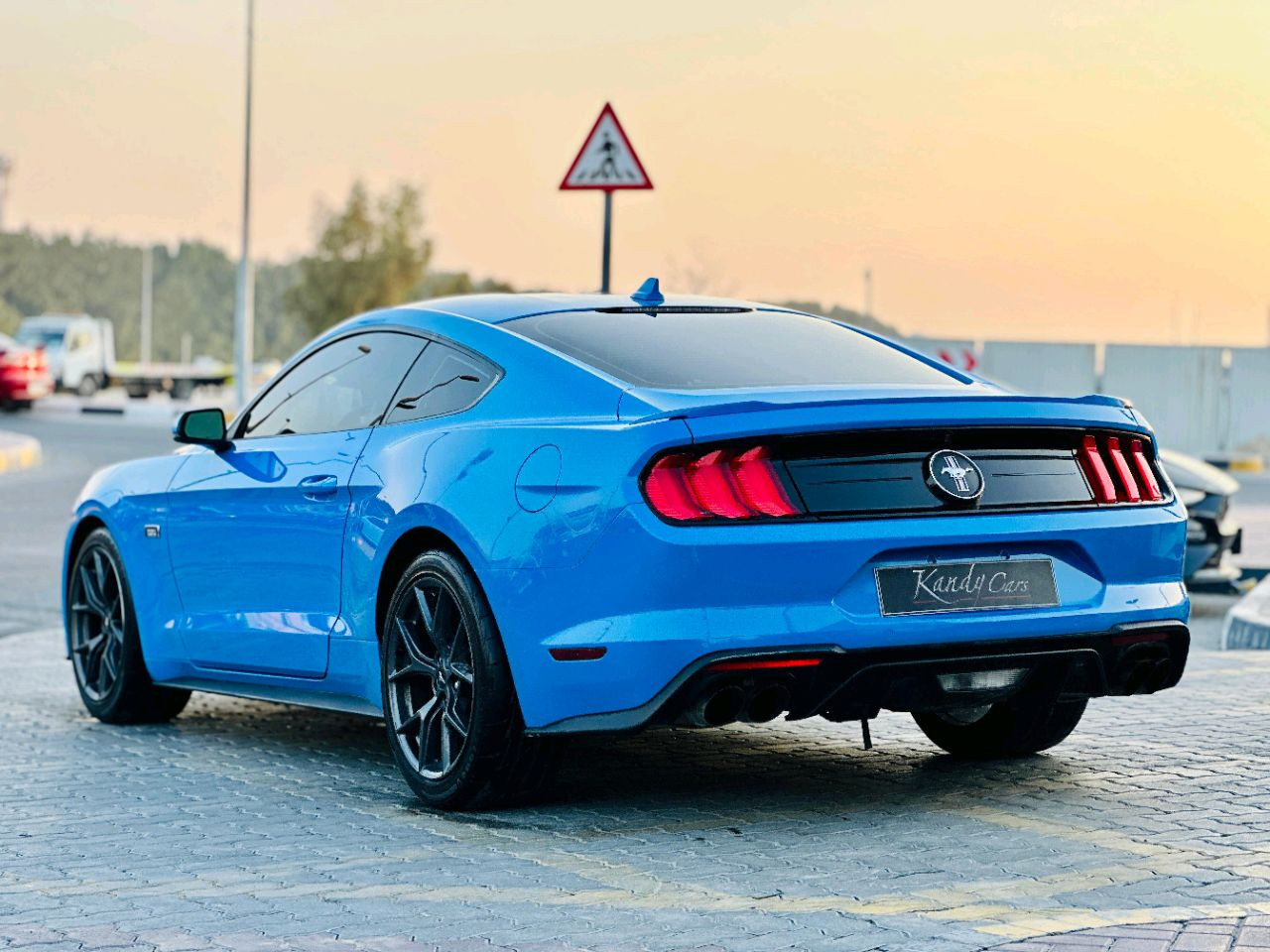 Ford Mustang - Image 8