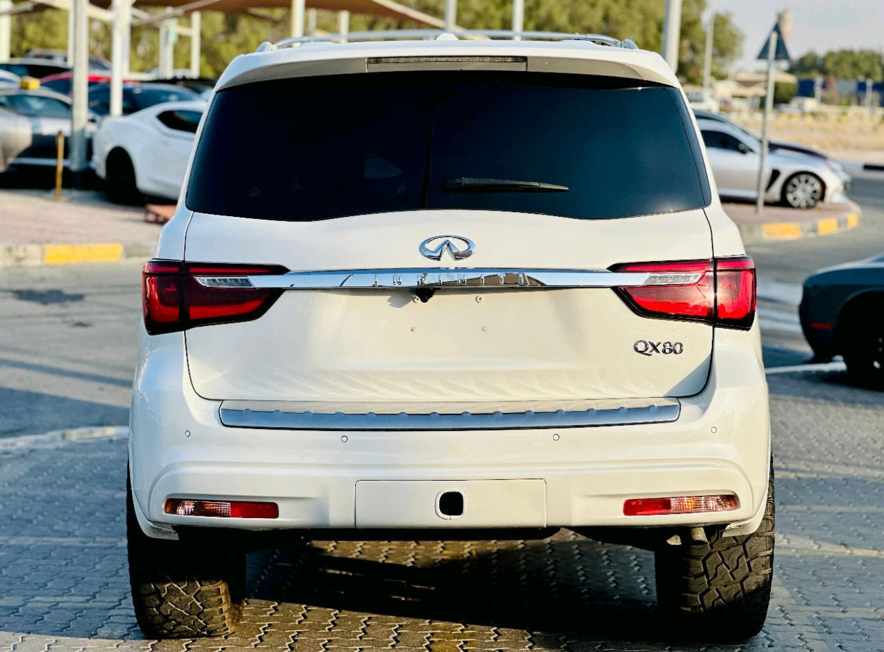 Infiniti QX80 - Image 7